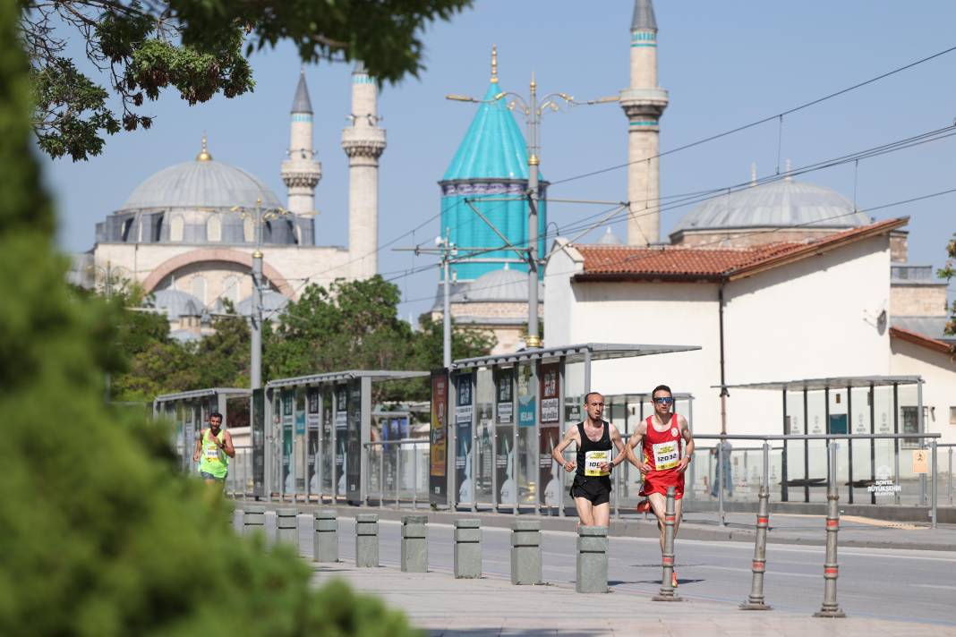 4'üncü Uluslararası Konya Yarı Maratonu nefes kesti 7