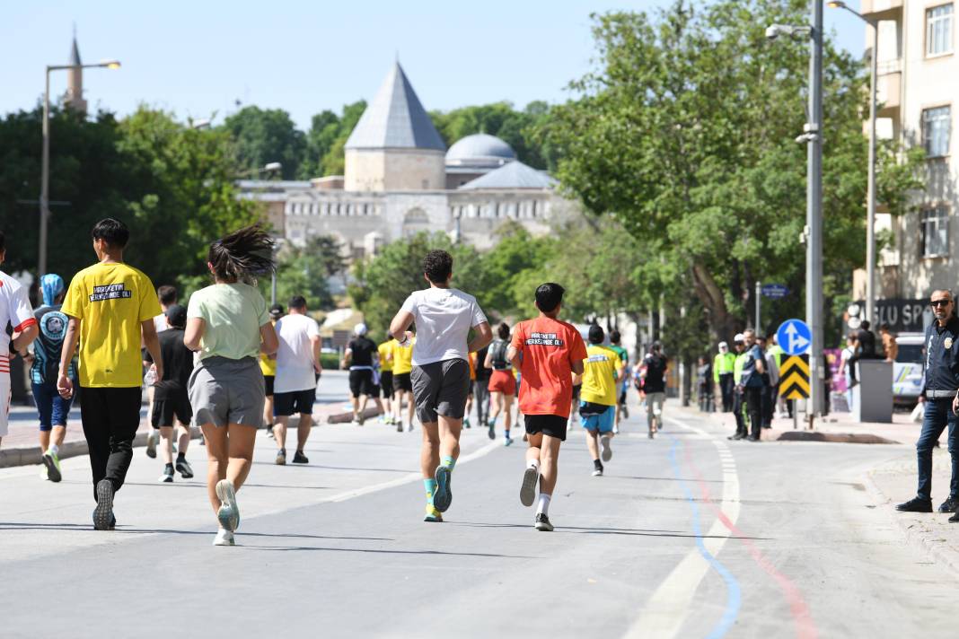 4'üncü Uluslararası Konya Yarı Maratonu nefes kesti 24