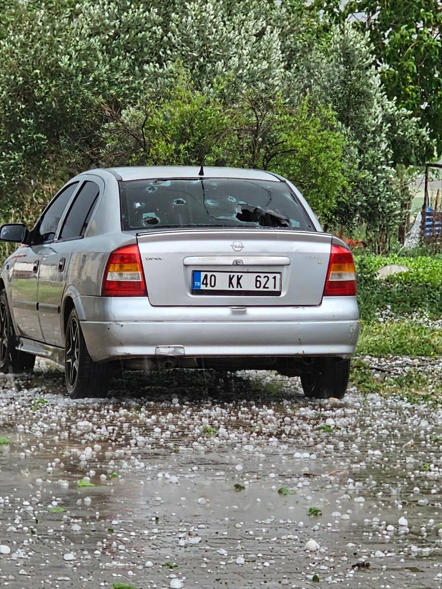 Yumurta büyüklüğünde dolu bir şehri talan etti 5