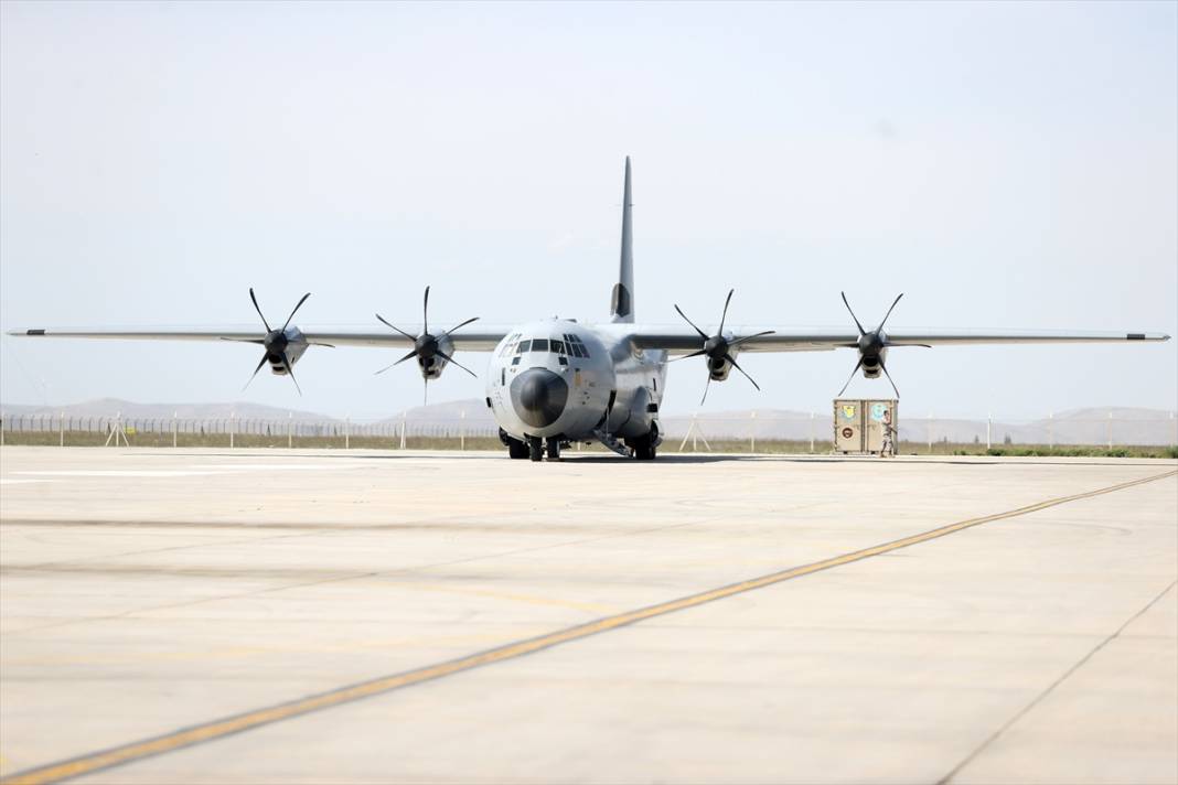 HÜRKUŞ Konya semalarında tarih yazdı 14