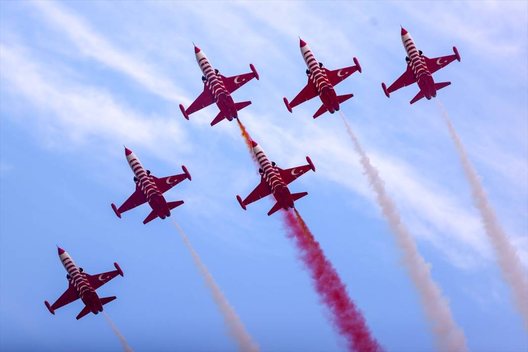 HÜRKUŞ Konya semalarında tarih yazdı 25