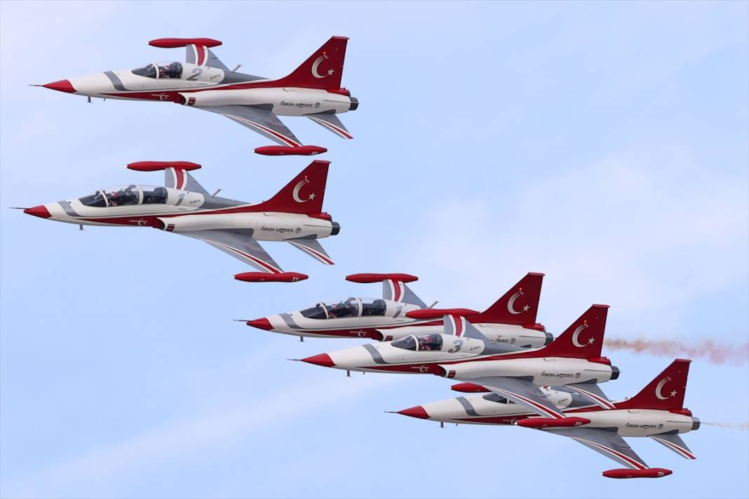 HÜRKUŞ Konya semalarında tarih yazdı 30