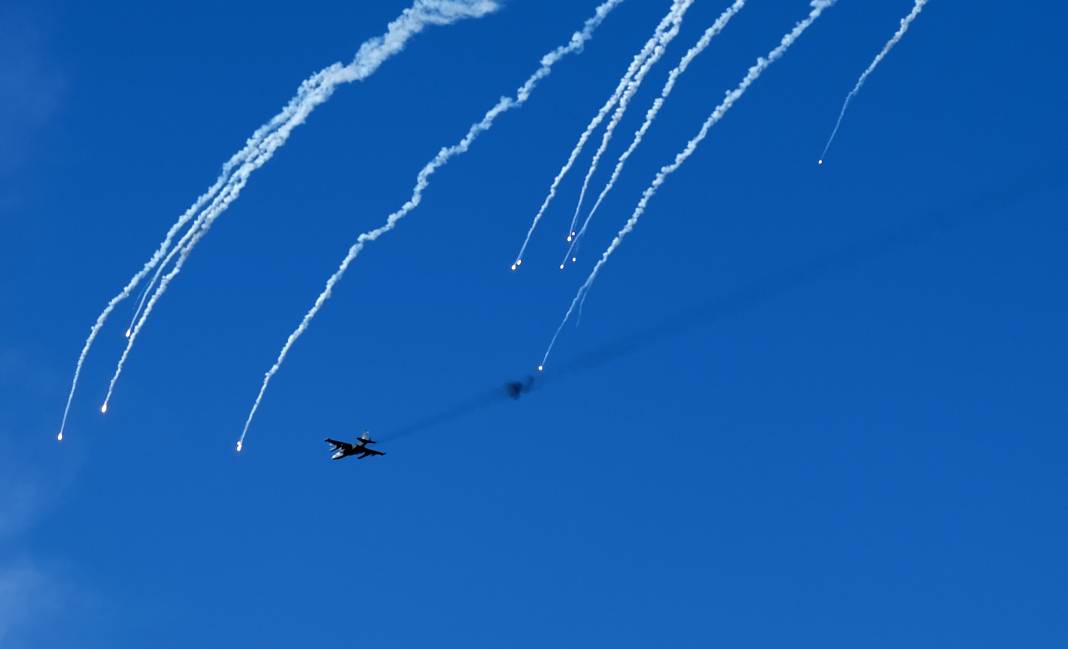 HÜRKUŞ Konya semalarında tarih yazdı 11