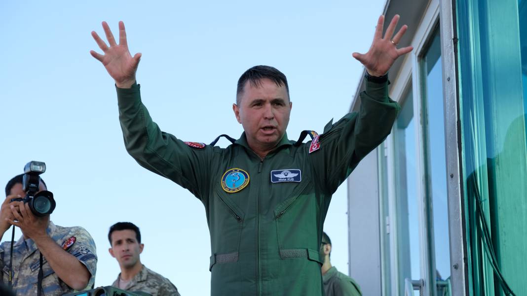 HÜRKUŞ Konya semalarında tarih yazdı 13