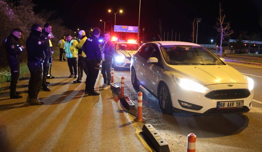 Konya yolunda polise direnen alkollü sürücü makam şoförü çıktı 4