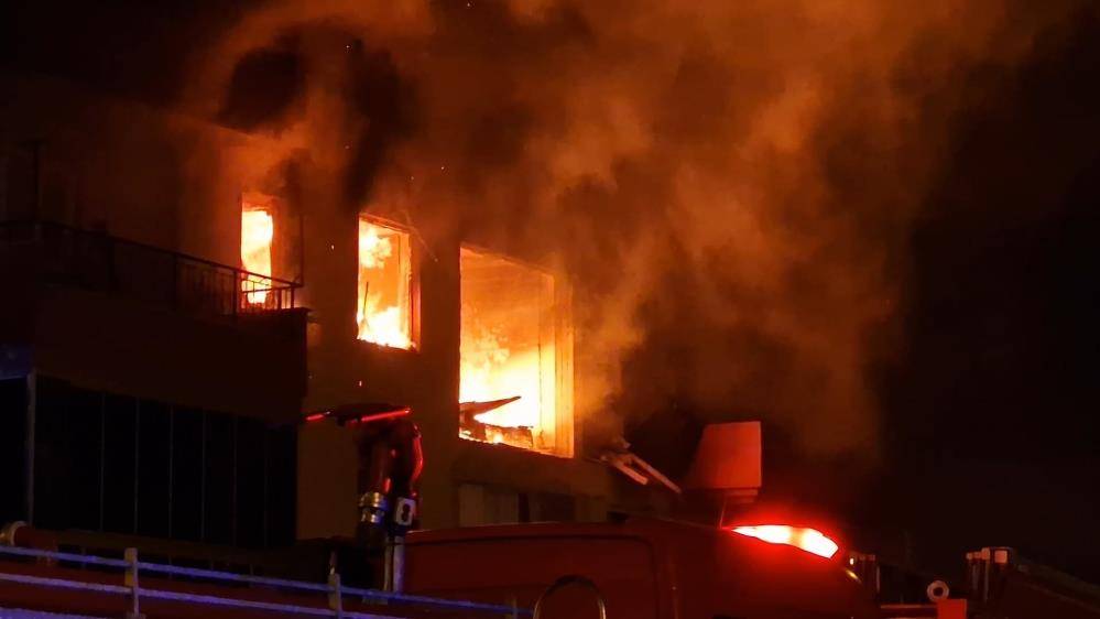 Konya’da doğalgaz patlaması! Yangın söndürüldü 20