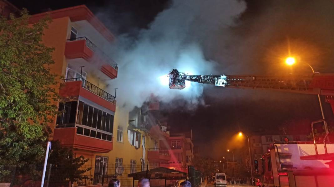 Konya’da doğalgaz patlaması! Yangın söndürüldü 4