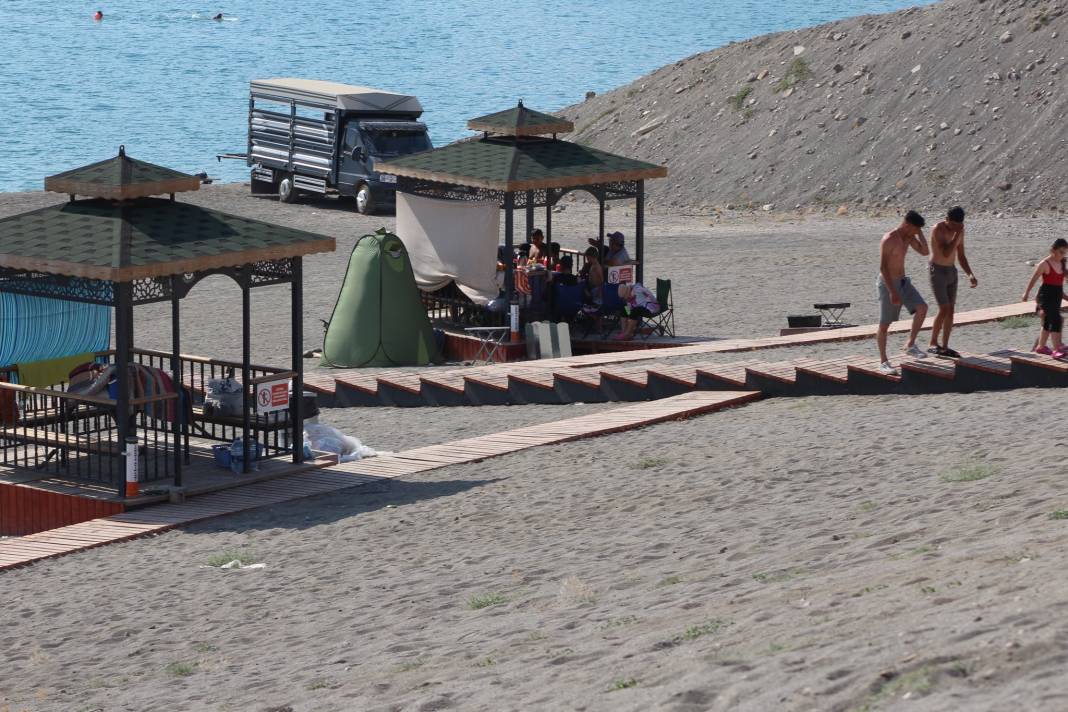 40 derece sıcaktan kaçanlar Konya’da burada serinledi 28