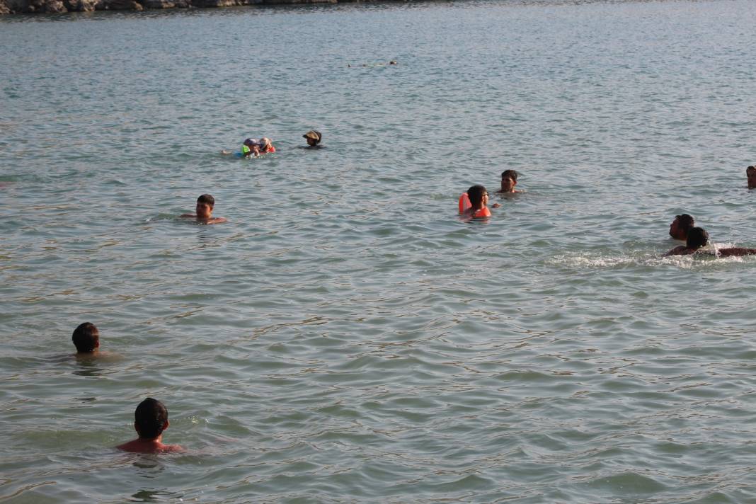 40 derece sıcaktan kaçanlar Konya’da burada serinledi 17