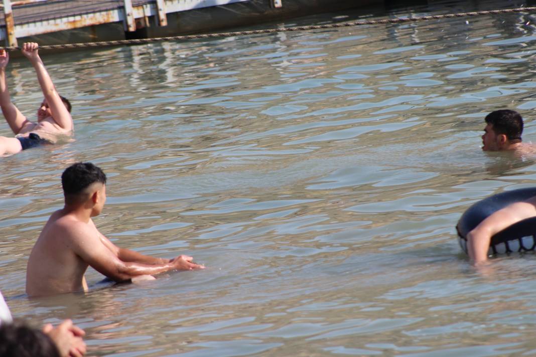 40 derece sıcaktan kaçanlar Konya’da burada serinledi 36