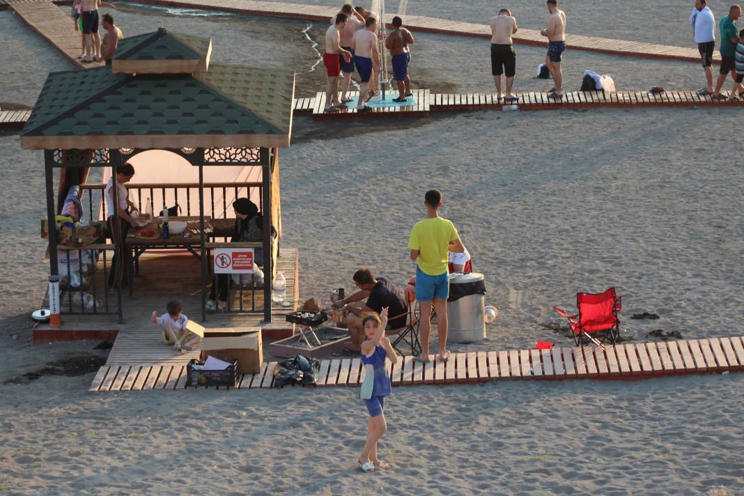 40 derece sıcaktan kaçanlar Konya’da burada serinledi 27