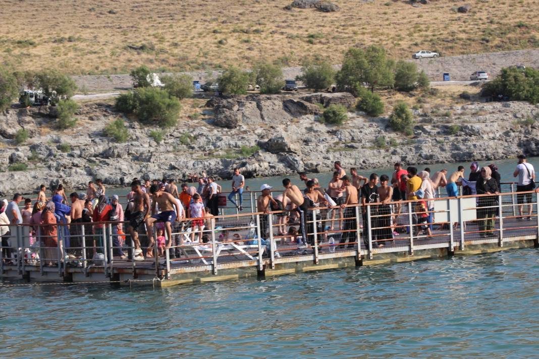 40 derece sıcaktan kaçanlar Konya’da burada serinledi 20