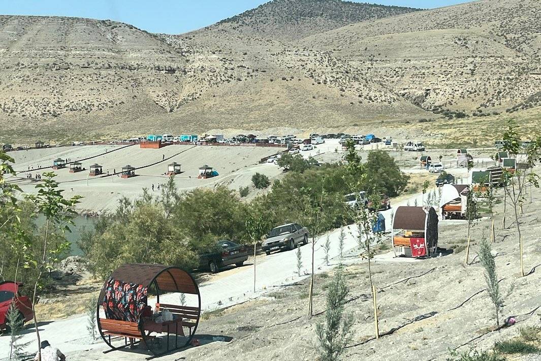 40 derece sıcaktan kaçanlar Konya’da burada serinledi 12