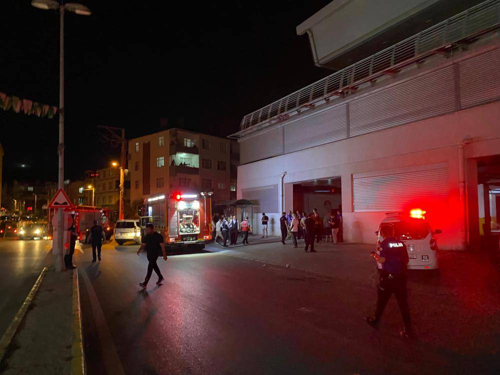 Düğün gecesinde yangın kabusu yaşadılar 4