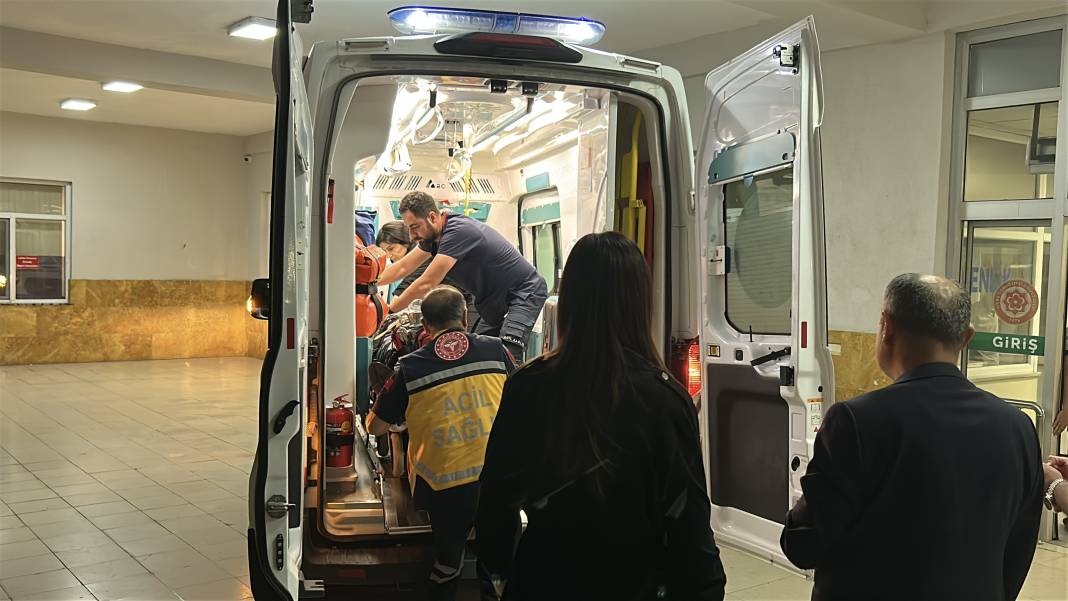 Eski Vali ve ailesi trafik kazası geçirdi 3