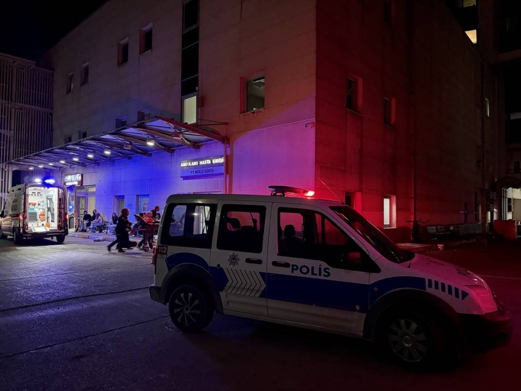 Koca dehşeti! Hastanede eşini silahla vurdu 3