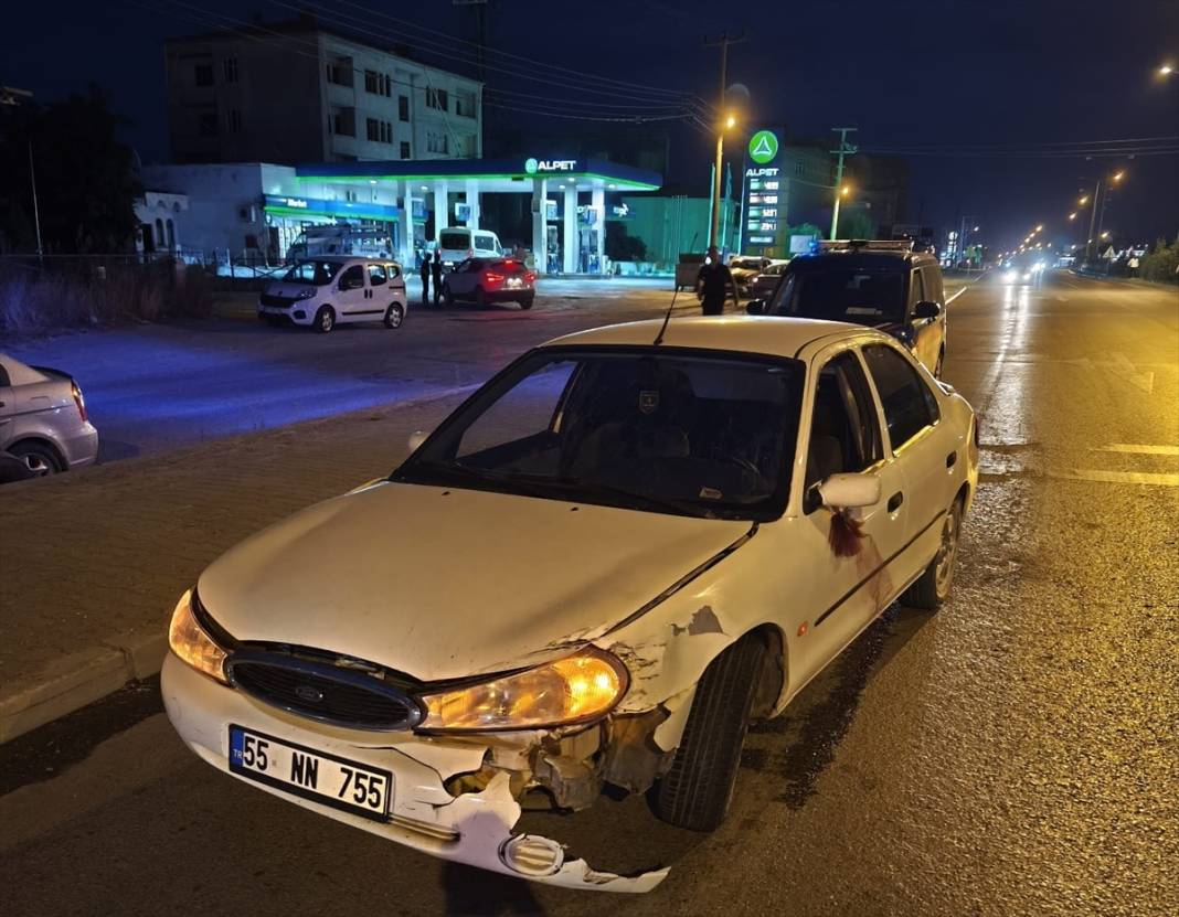Düğün günü mutluluk yolunda kaza! Gelin ve nedimesi hastanelik oldu 3