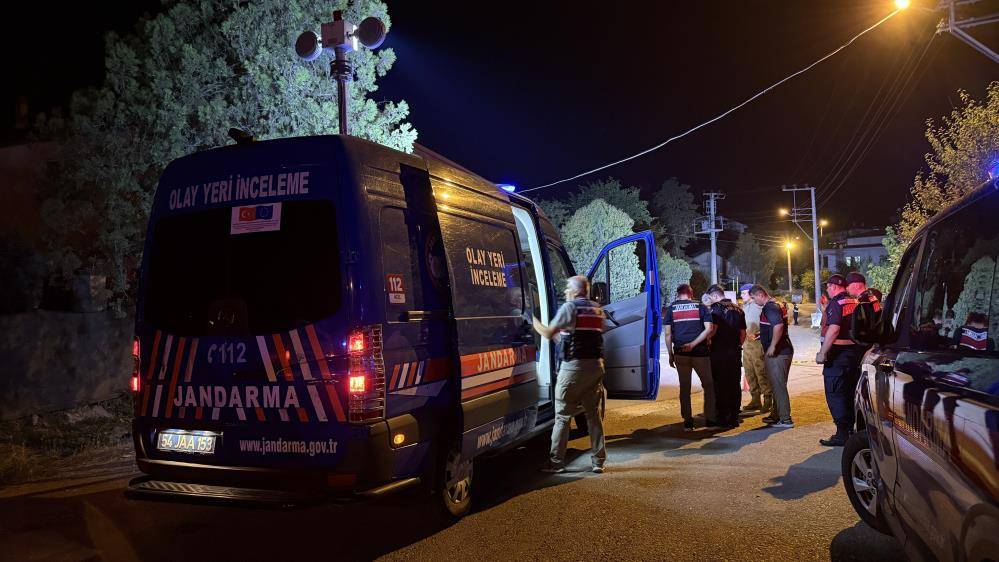 İki aile arasında silahlı çatışma çıktı: 2 ölü, 2 yaralı 5