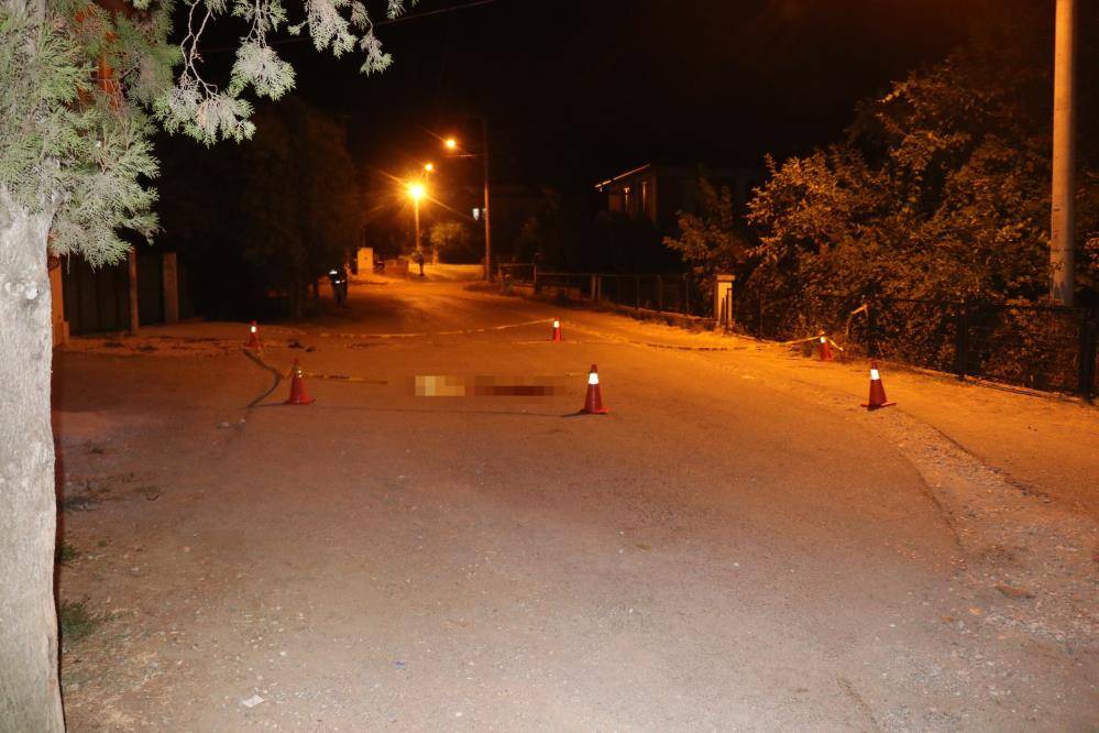 İki aile arasında silahlı çatışma çıktı: 2 ölü, 2 yaralı 8