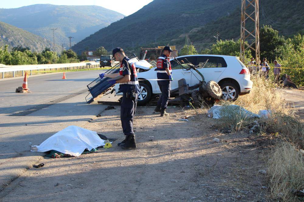 Yürek yakan kaza! Böbreğini verdiği oğluyla birlikte öldü 6