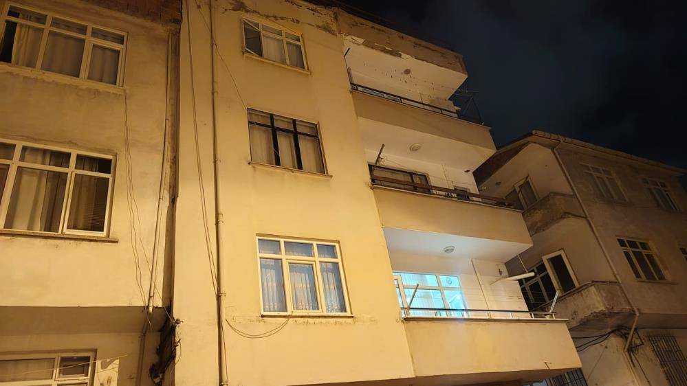 El yapımı tabanca ile dehşet! Önce eşini sonra kendini vurdu 4