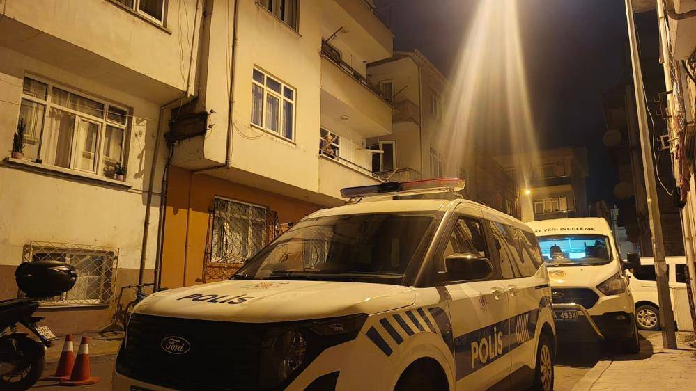 El yapımı tabanca ile dehşet! Önce eşini sonra kendini vurdu 3