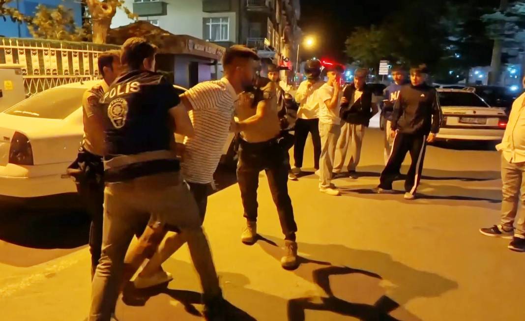 Erkek arkadaşından kurtulmak isteyen kadın ortalığı karıştırdı 6