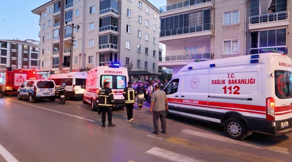 Asansör faciası! 2 usta ölümle pençeleşiyor 2