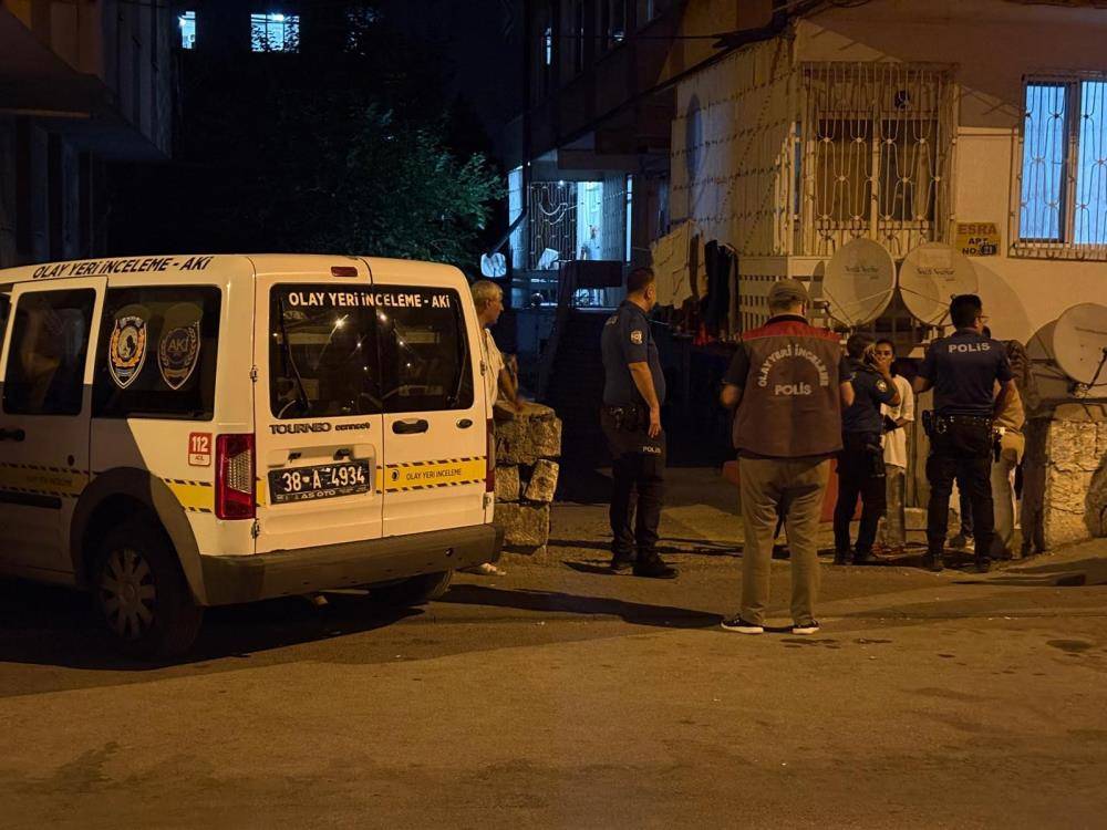 2 yıl önce boşandığı karısına dehşeti yaşattı 3