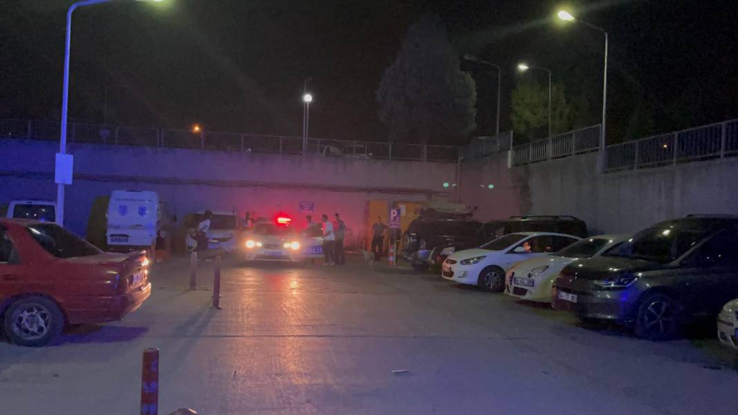 Koca dehşeti! Hastanede eşini silahla vurdu 11