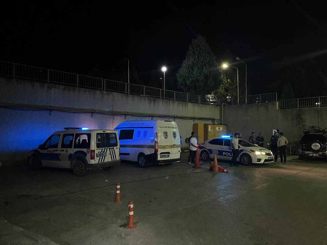 Koca dehşeti! Hastanede eşini silahla vurdu 10