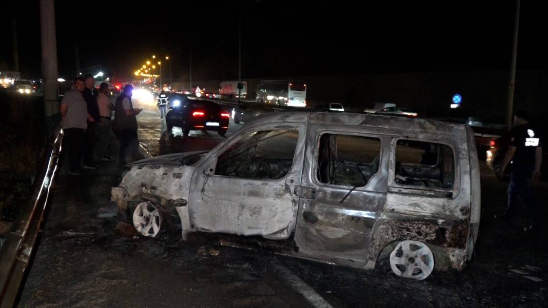 Gören film sandı! TIR, 8 kilometre alevler içinde ilerledi 22