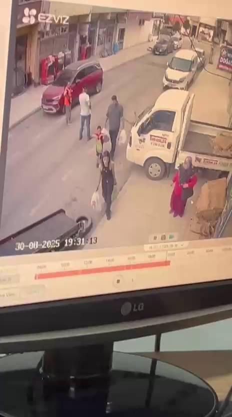 Konya’dan sonra Sakarya! Baba ve 4 yaşındaki oğlu silahlı saldırıda vuruldu 5