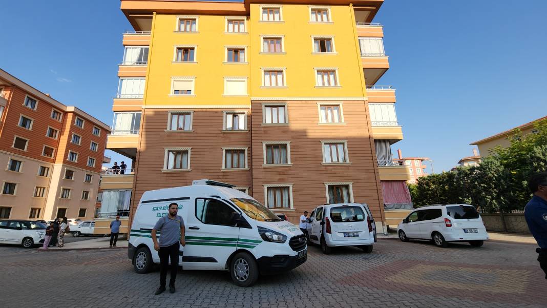 Konya’da acı olay! Yatalak kadın, kocasının cesediyle 1 hafta aynı odada kalmış 6