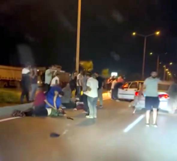 Market yolunda anne ve kızına araç çarptı! Biri öldü, diğeri yaralı 2