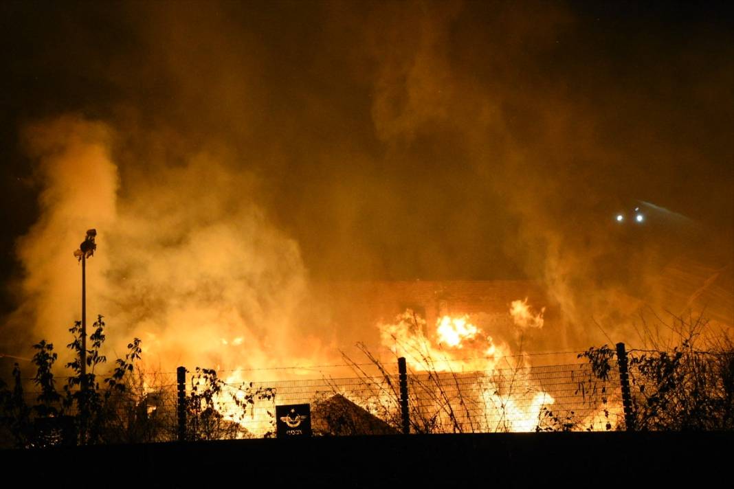 Kereste fabrikası alevler içinde kaldı 5