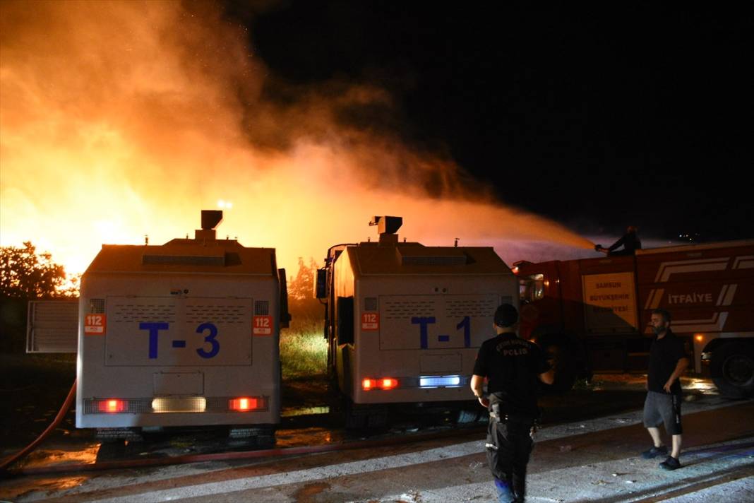 Kereste fabrikası alevler içinde kaldı 6