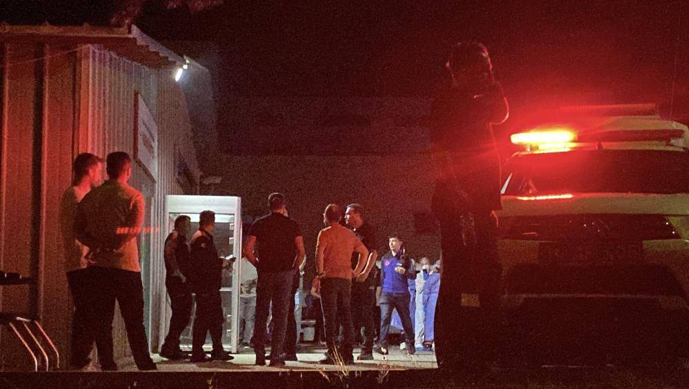 Şüpheli araç alarm verdi, 9 narkotik polisi zehirlendi 10