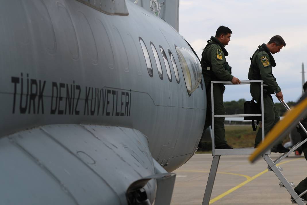 Mavi vatanın gökyüzündeki kalesi 16