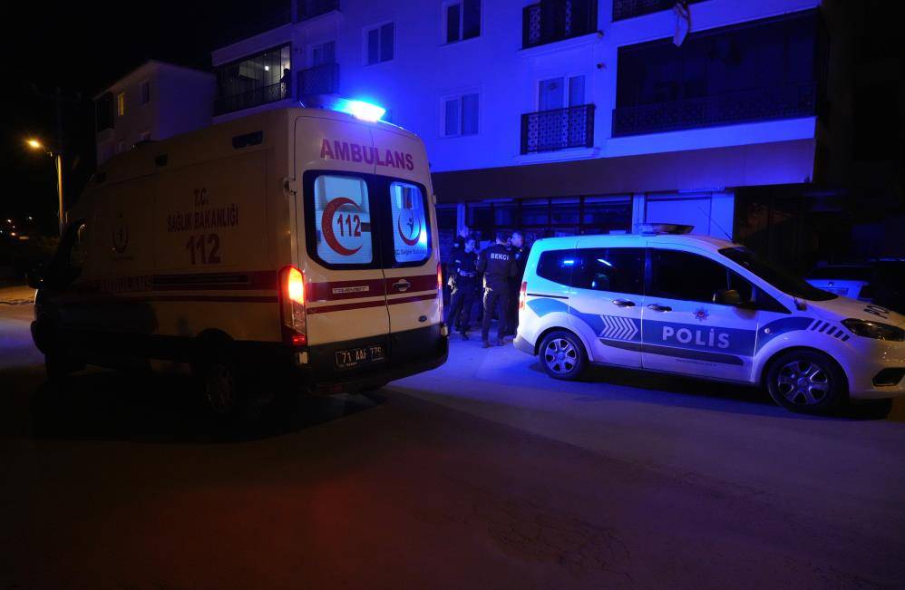 Husumetlilerin kavgasında 19 yaşındaki genç vuruldu 8