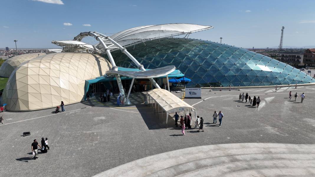 Konya turizminin masalsı dünyası: Tropikal Kelebek Bahçesi 1