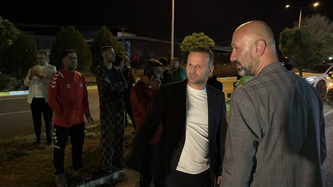 Maçtan dönen futbolcular kaza yaptı! Yaralılar var 8