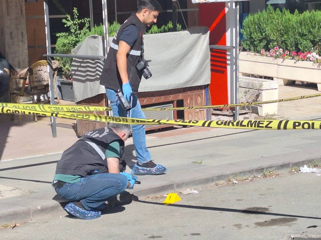 İş insanına silahlı saldırı! Şoförü hem vurdu hem de kulağını kopardı 7