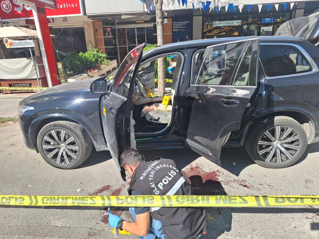 İş insanına silahlı saldırı! Şoförü hem vurdu hem de kulağını kopardı 6