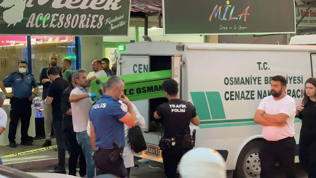 Takıcıya giren polis korkunç manzara ile karşılaştı 9