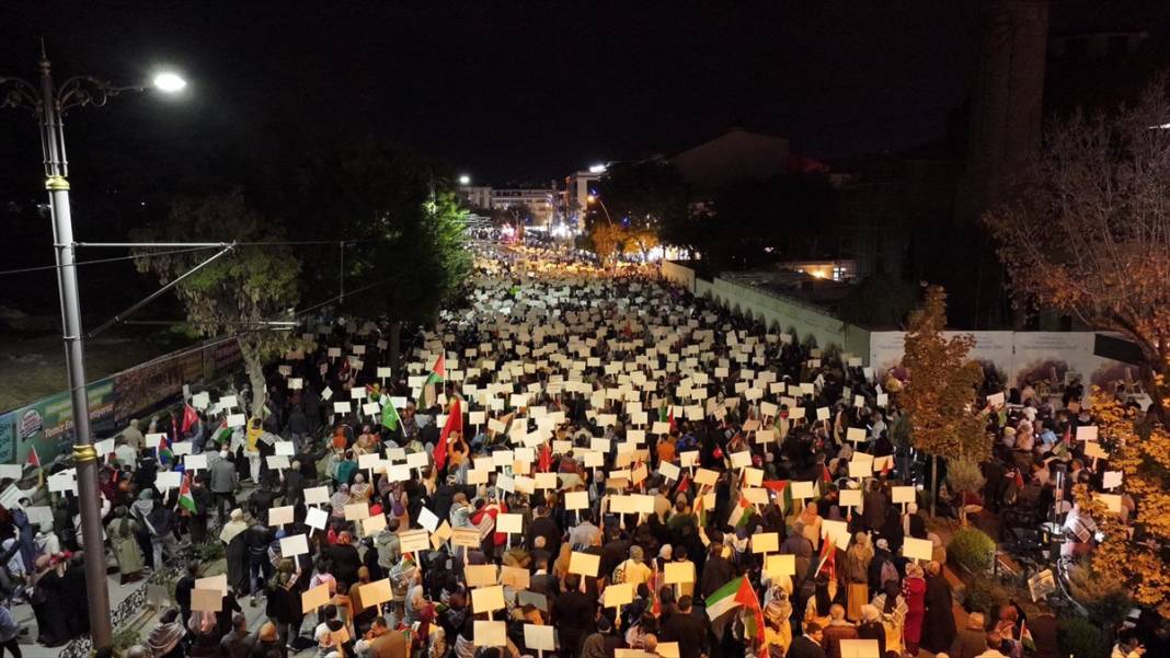 Konya’daki Filistin’e Destek Yürüyüşüne kaç kişi katıldı? 14