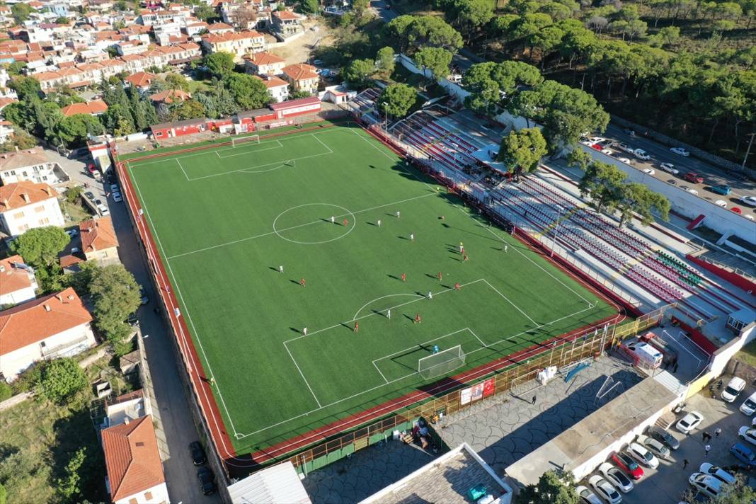 Doğa ve deniz manzarasıyla taraftarı cezbeden stadyum 4