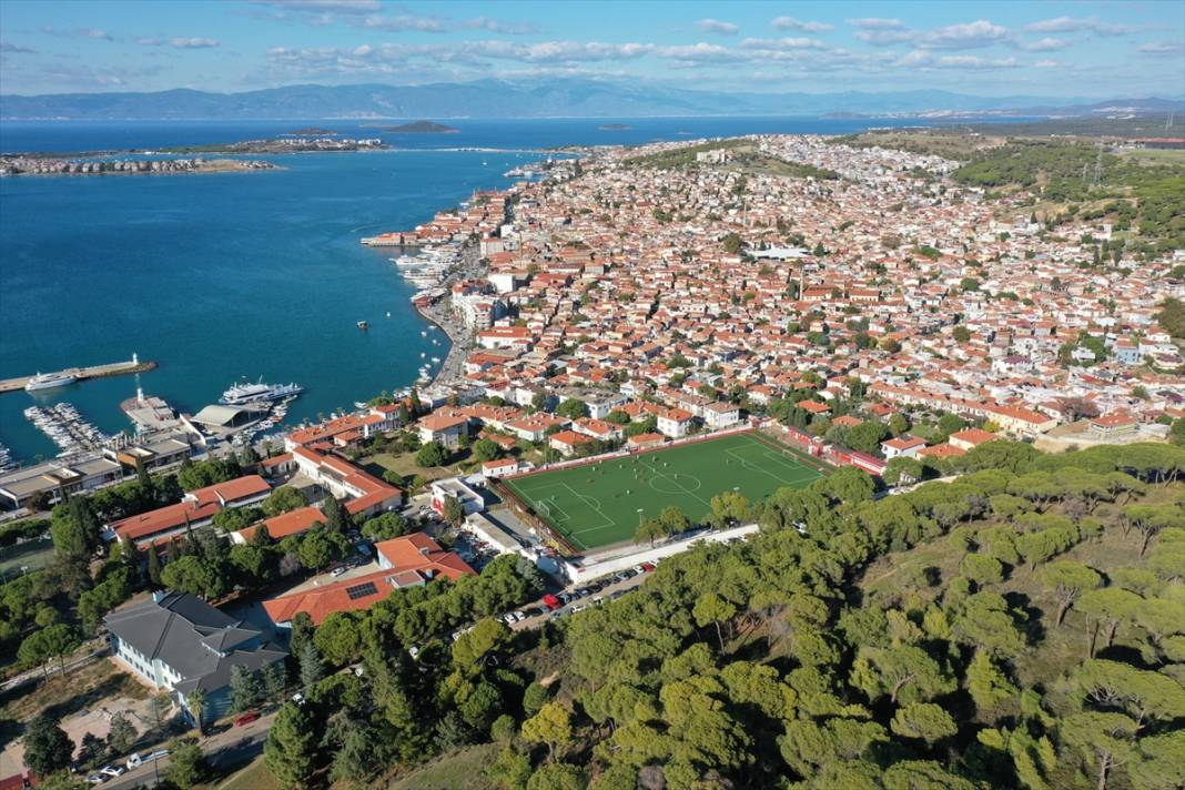 Doğa ve deniz manzarasıyla taraftarı cezbeden stadyum 3