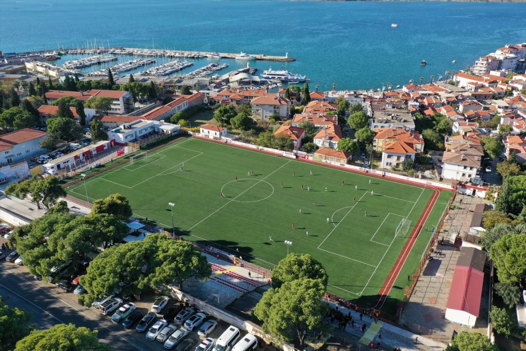 Doğa ve deniz manzarasıyla taraftarı cezbeden stadyum 2