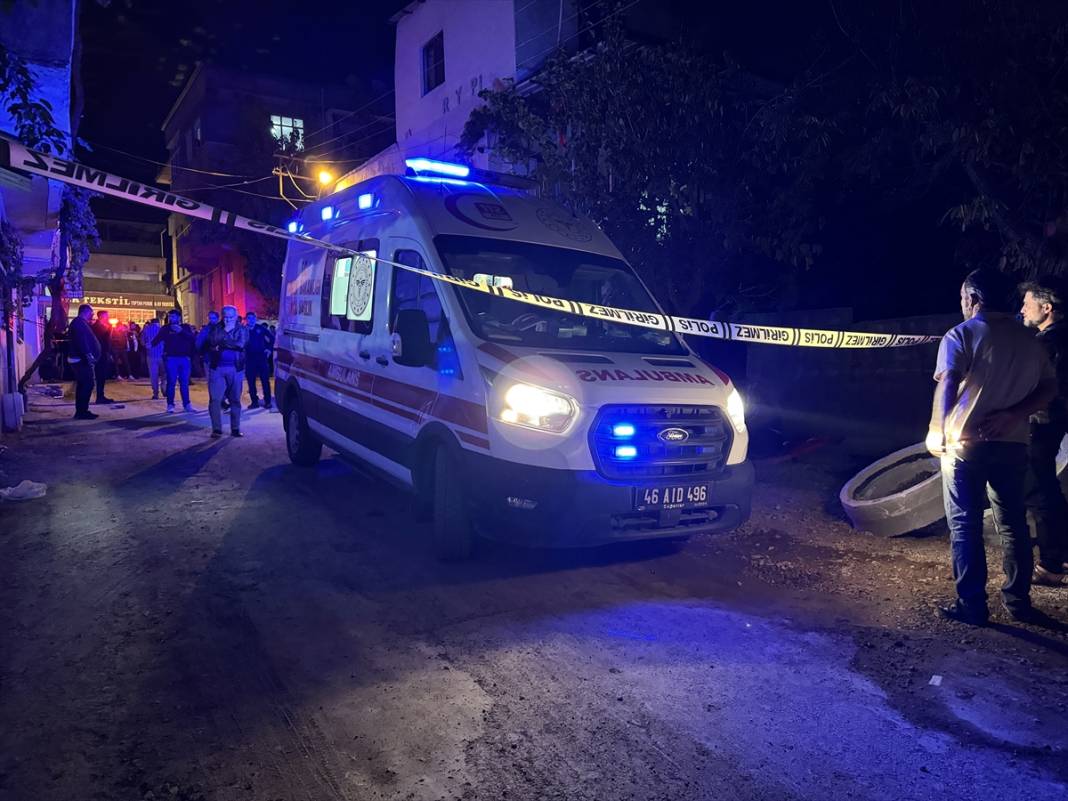 Eski eşi ve ailesinde kim varsa vurdu! 3 ölü, 1 ağır yaralı var 3